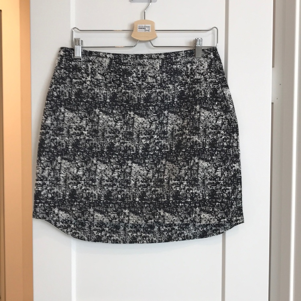 Banana republic skirt. Size 8.